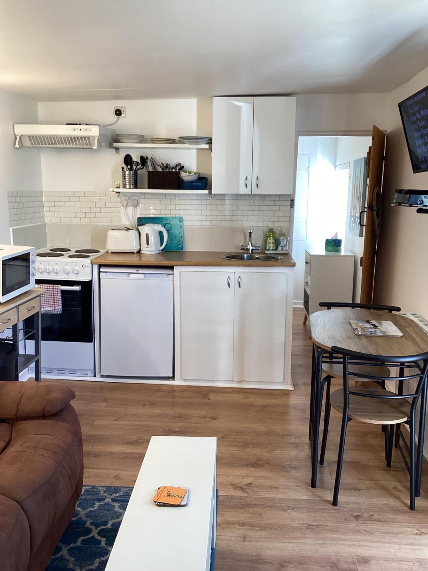 באליקונילי Beachcomber Cottages מראה חיצוני תמונה